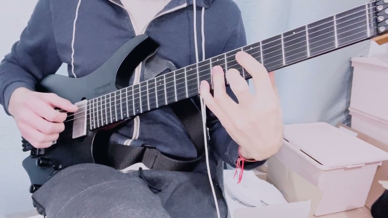 Roberto Barlocci playing a chord-melody arrangement of Missing The Miracle on solo guitar