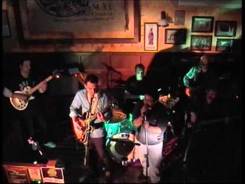 Message in the bottle - Green Snail