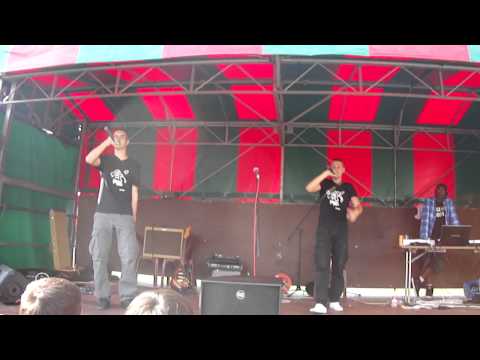 AK - PARES !! (concert 2011 - first one)