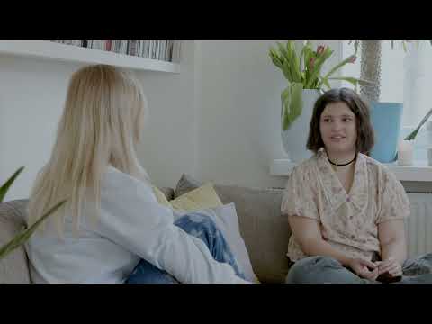 "przebłyski". Wiktoria Zwolińska w rozmowie z Olą Budką