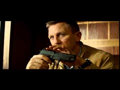 James Bond Reviews the SIG P226