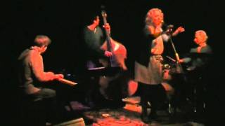 Corsário (joão bosco) performed by Chloé Deyme
