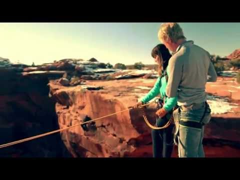 Boyfriend Pushes Girlfriend Off Cliff
