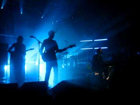 Ghinzu - Blow (Live Bataclan 03.04.09)