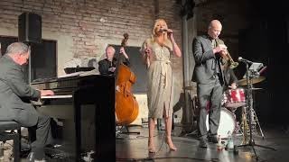 Jasmin Bayer - duo, trio, quartett or band
