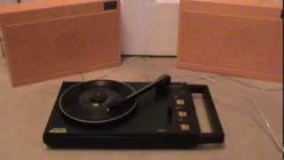 VINTAGE PHILIPS STEREO 200 RECORD PLAYER.