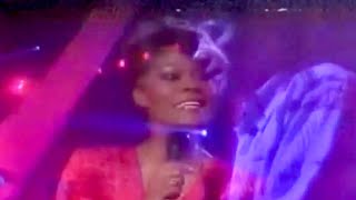 Dionne Warwick | SOLID GOLD | “Whisper In The Dark” (3/1/1986)