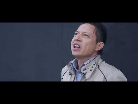 Dennis B ft Pascal - Wij zien de pijn in je ogen (Official)