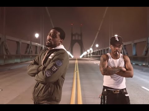 Vinnie Dewayne - Huddle Up feat Nick Bezas