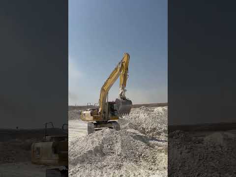 KOMAC BREAKER TRENCHING OPERATION IN DOHA, QATAR