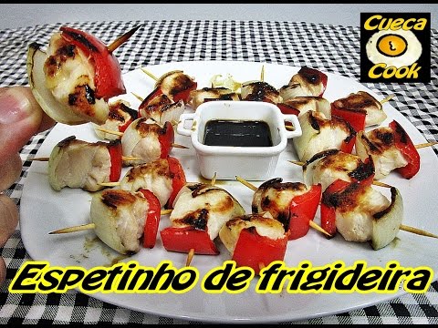 Petisco de frango no palito