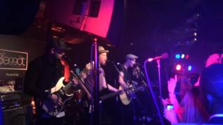 Walking On Cars - Flying High Falling Low (Live at The Baggot - JLT Dubai)