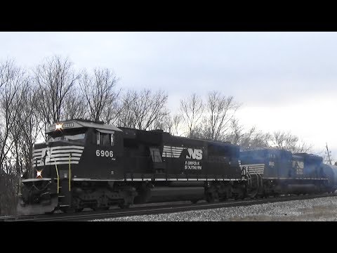 NS 6906- SD60E Leads a Freight, Tolono, IL, 1/26/18