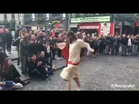 Jesús bailando protégeme señor con tu espíritu