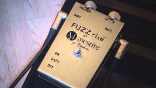Video thumbnail for 1968 Mosrite Fuzzrite vintage fuzz by Alex T