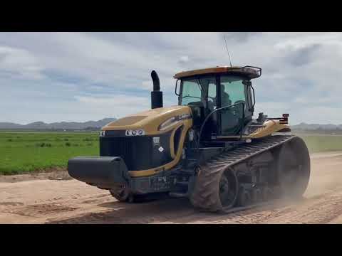 Challenger MT835C Demo