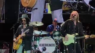 Tom Petty and The Heartbrakers @ Wrigley Field "Rockin' Around With You" June 29, 2017