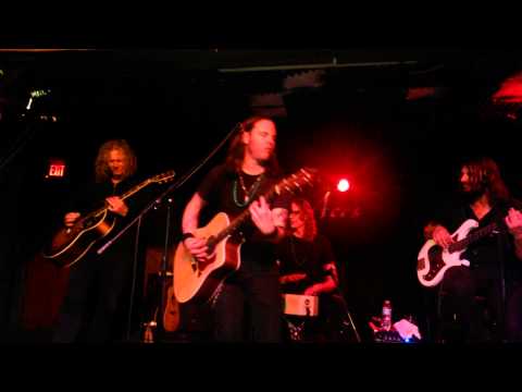 Wayland - Get A Little (Acoustic Live)