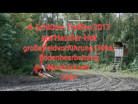 Schlüter-Traktoren bei der großen Feldvorführung einen Traktor fahren viele, eine Legende nur Profis