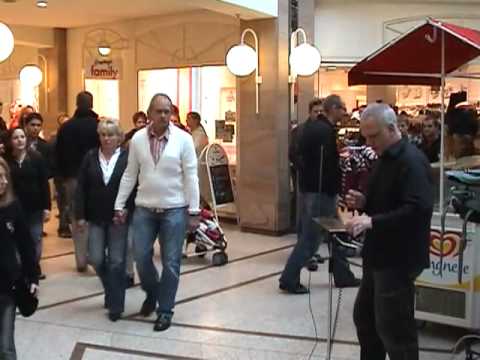 Without Touch 2.0 - public playing: Beat Frequency (2)