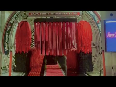 (*BRAND NEW*) Kwik Trip Tommy Tunnel