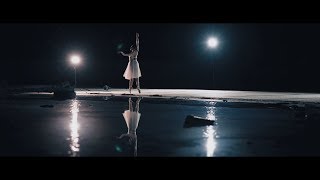 Musik-Video-Miniaturansicht zu Borrachos de sueño Songtext von Sofia Ellar