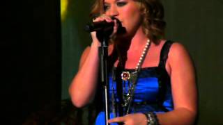 Kelly Clarkson - Hole