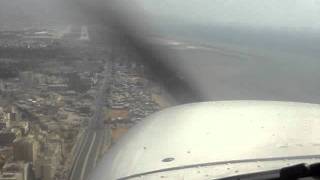 preview picture of video 'Cessna C172 landing at Beirut airport RWY 17'