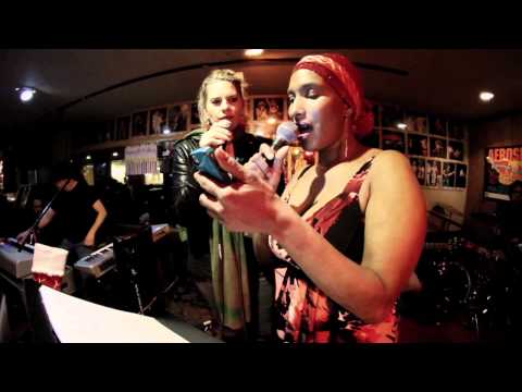 "SILENT NIGHT" ANNA MONTGOMERY AND KEKELA BLEU : KIBITZ ROOM : LOS ANGELES