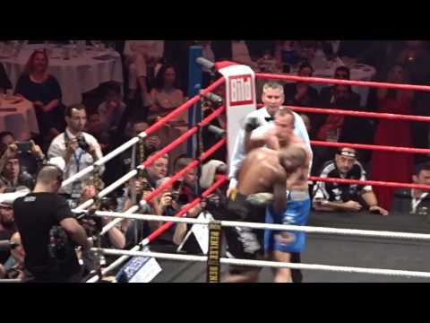 MAH02467 Mario Daser vs Ola Afolabi R2