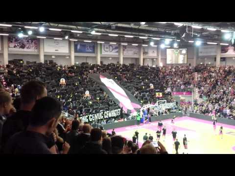 Fan Choreo Telekom Baskets : FC Bayern