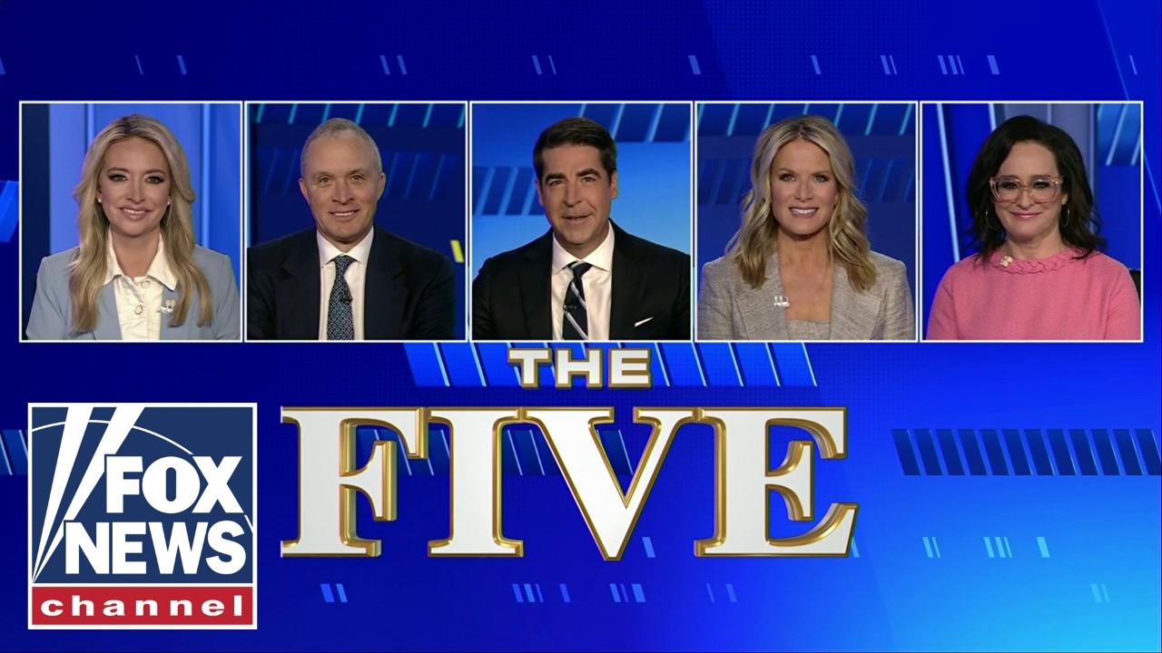 Kayleigh McEnany CHALLENGES Democratic Party to DENOUNCE socialism