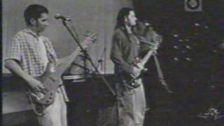 Resorte-Opina o muere (sonicamente)