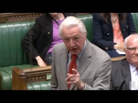 Parliament Goes After 'Dodgy Dave' Over The Panama Papers - Newsy