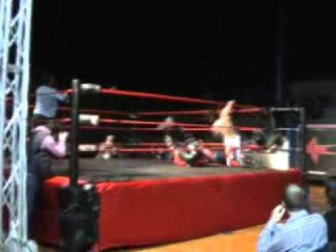 (Clip) LOTHAR vs RED DEVIL , LECCO , Italian Championship Wrestling ICW ( Fan Cam )