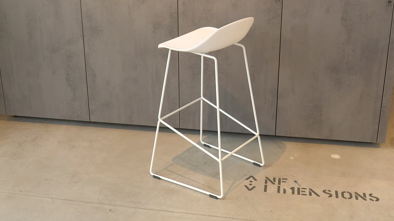 Barkruk Ellen zwart Scandinavisch design 76 cm