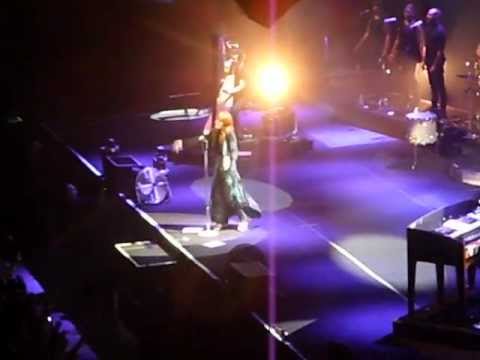 Florence and the Machine - Oh Darling (Beatles cover) - Liverpool Echo Arena (10.12.12)
