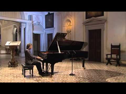 Schubert: Impromptu op. 90 n. 1 - Roberto Prosseda