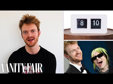 FINNEAS一天做的所有事情｜名利場 (Everything FINNEAS Does In A Day | Vanity Fair)