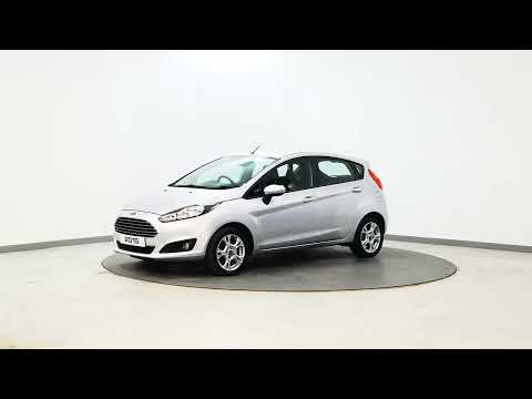 *22* 2015 Ford Fiesta 1.2 zetec - Image 2