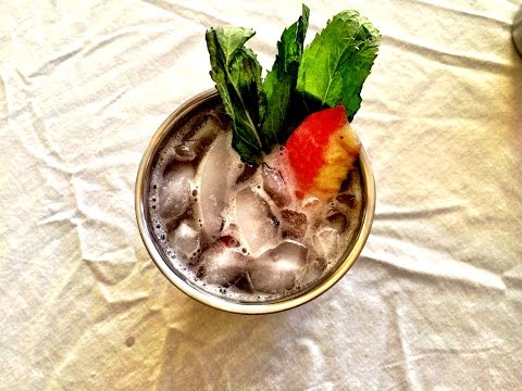 Making a Winter Sea Breeze Cocktail