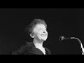 Édith Piaf - C'est à Hambourg (English and French subtitles)