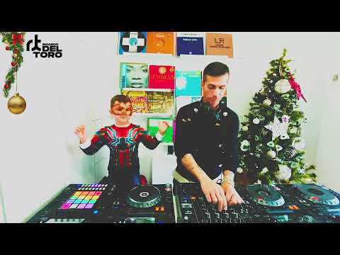 Ricardo del Toro & Martín - ⭐️Feliz Año Nuevo⭐️