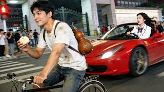 Download lagu Poor boy on bike at 220 mph blasted past school beauty’s supercar,stole her heart,changed his fate! mp3