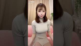 あざとい着衣巨乳