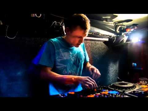 Calvin Harris & Alesso-Under Control vs. Afrojack pres. NLW-Daft Ragga (PALO LANGA MASHUP)