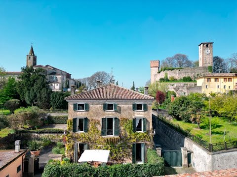 Casa indipendente con Piscina in centro storico a Volta Mantovana