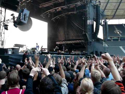 Depeche Mode Berlin 2009 - Guys entering the stage