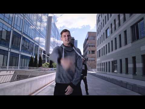 Phoenix feat. Morelo - Nejde to po dobrým (Official Video)