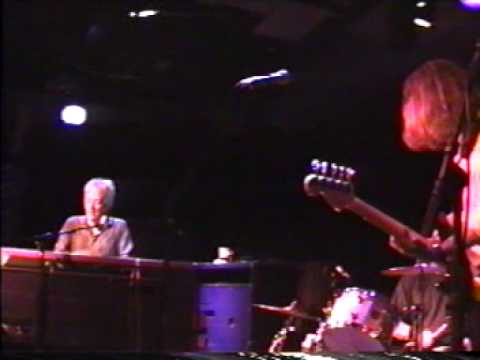 Ian McLagan & the Bump Band 